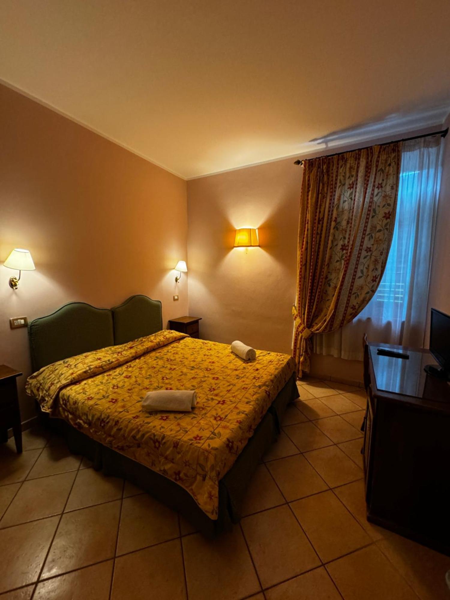 Villa Le Camelie Siena Eksteriør billede