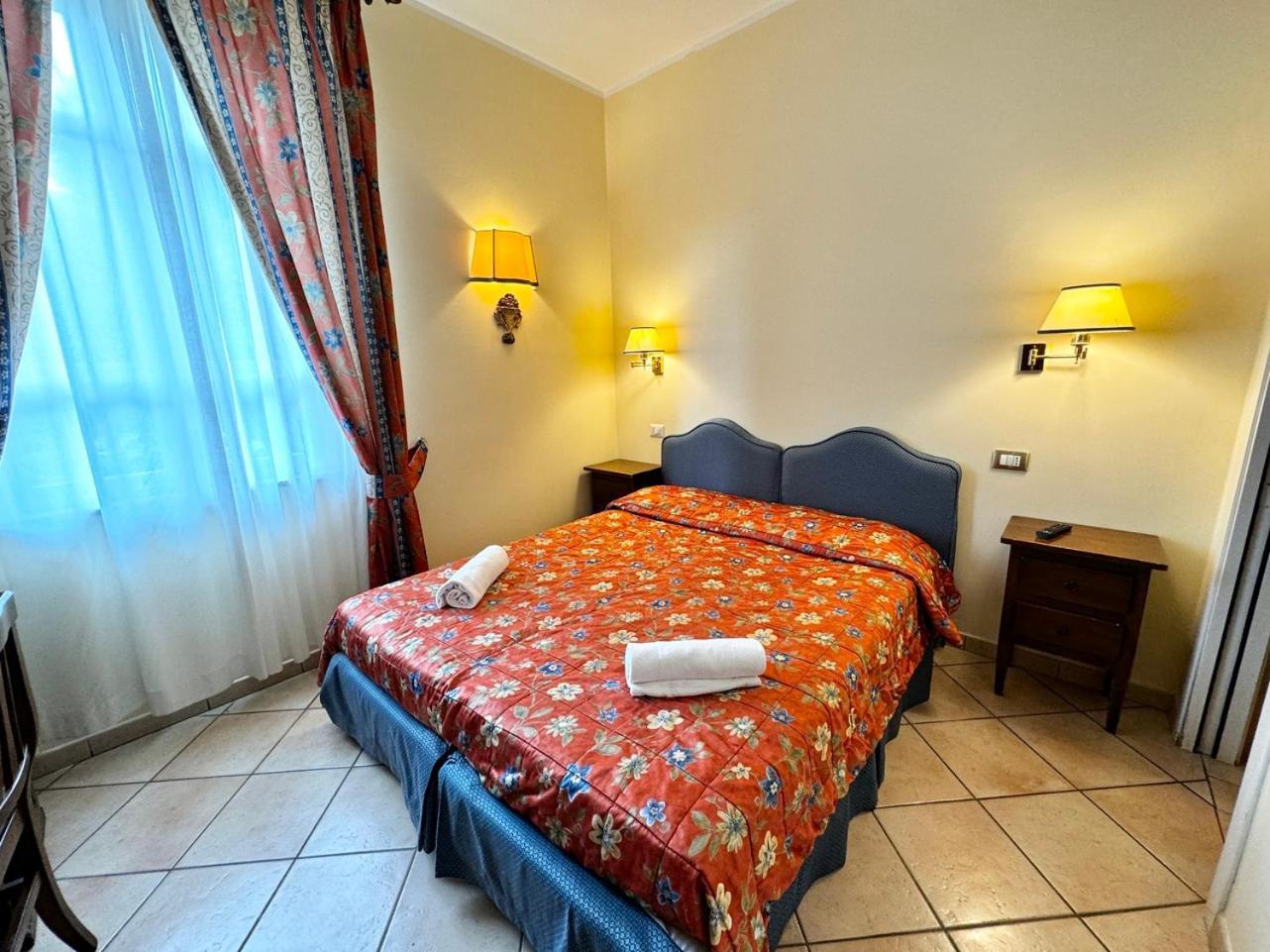 Villa Le Camelie Siena Eksteriør billede